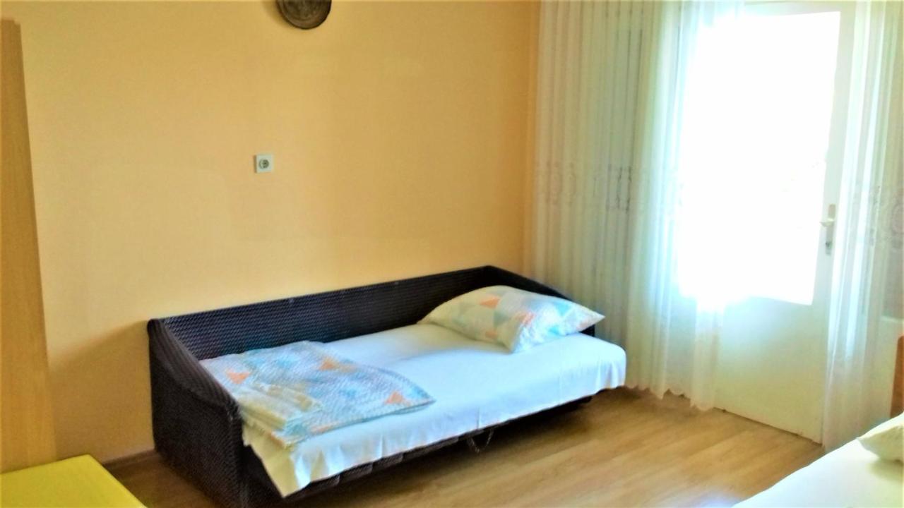 Apartament Branko Fabijanic First Row By The Sea Selce Zewnętrze zdjęcie