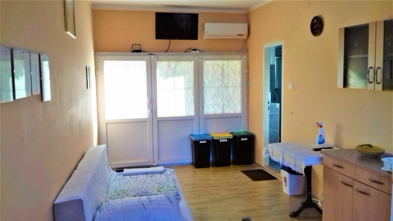 Apartament Branko Fabijanic First Row By The Sea Selce Zewnętrze zdjęcie