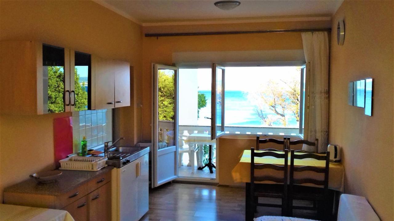 Apartament Branko Fabijanic First Row By The Sea Selce Zewnętrze zdjęcie