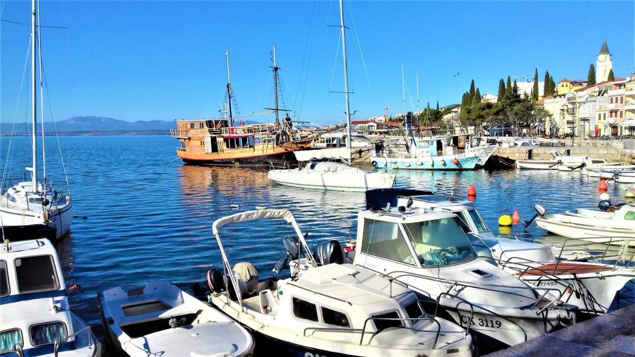 Apartament Branko Fabijanic First Row By The Sea Selce Zewnętrze zdjęcie